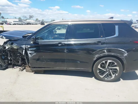2023 Mitsubishi Outlander PHEV SEL