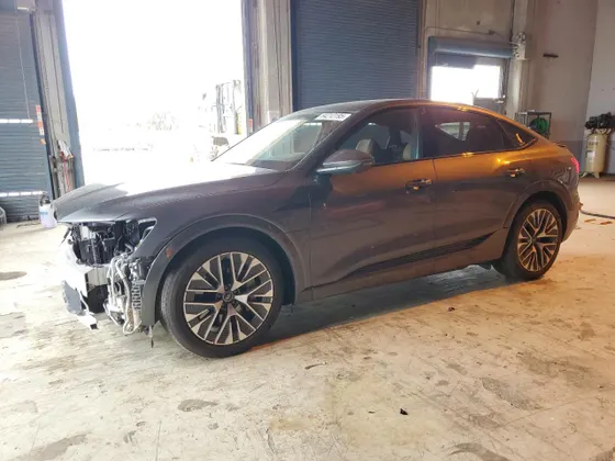 2024 Audi Q8 e-tron Sportback S line Premium Plus