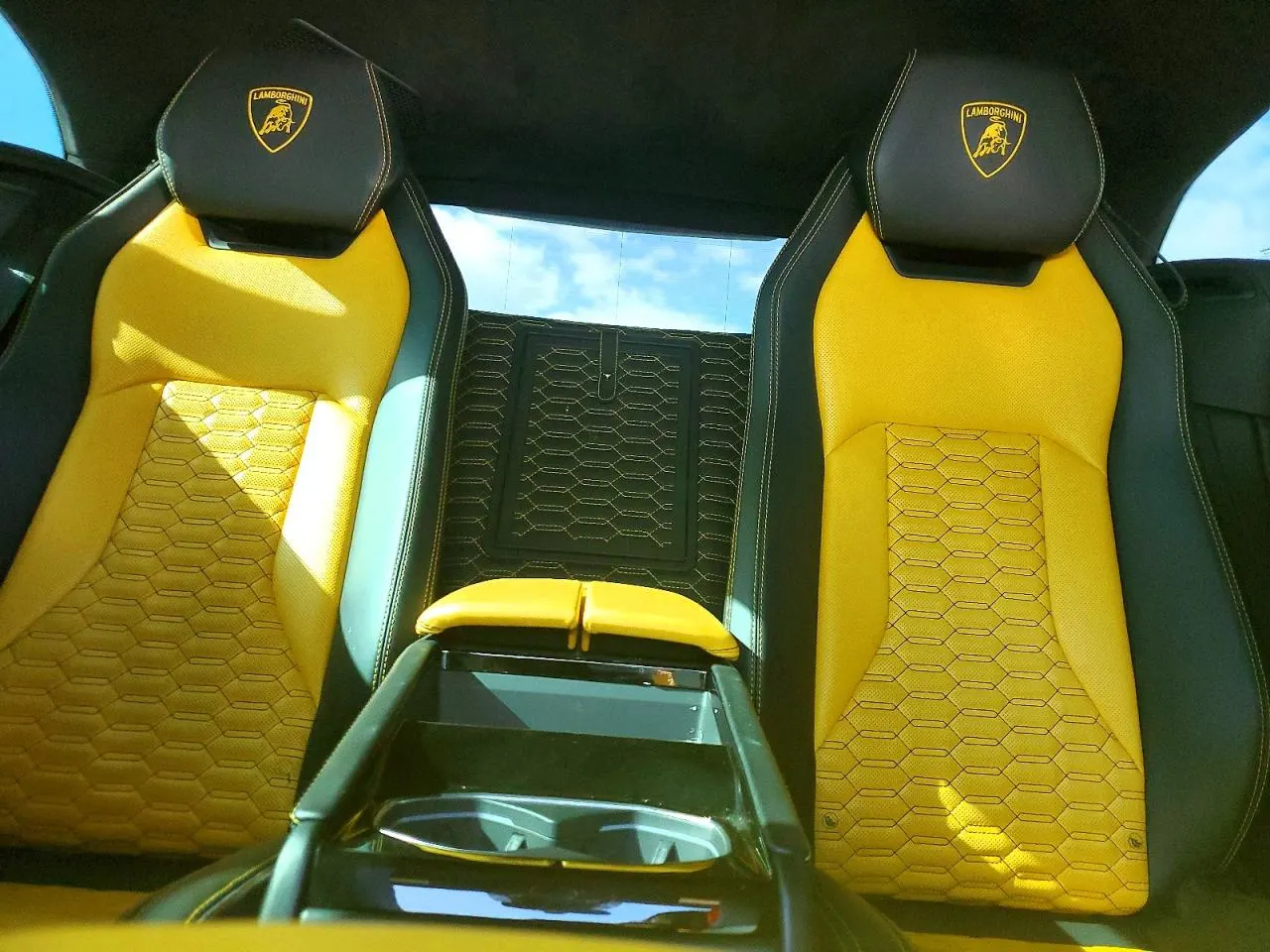 2019 Lamborghini Urus
