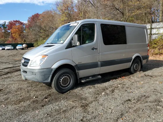 2013 Mercedes-Benz Sprinter Crew Vans 2500