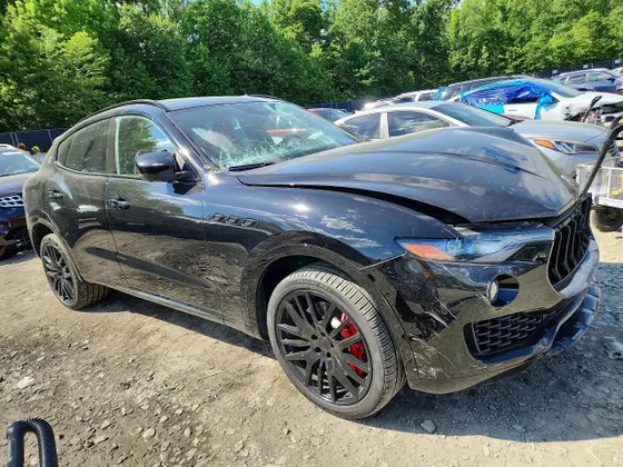 2017 Maserati Levante S