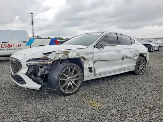 2022 Genesis G70 2.0T