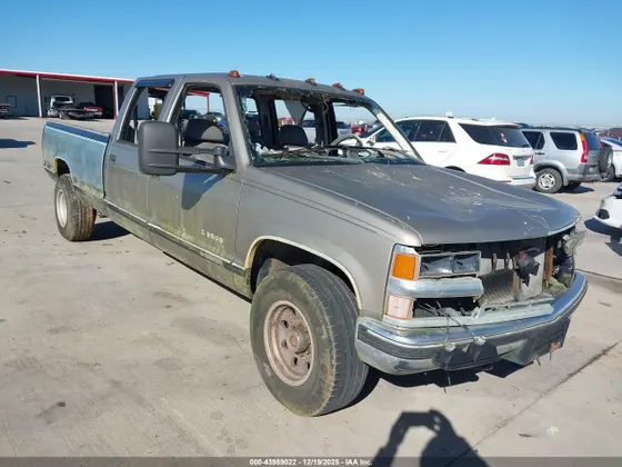 2000 Chevrolet C/K 3500 Crew Cab