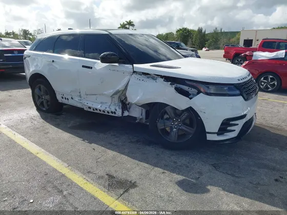 2025 Land Rover Range Rover Velar Dynamic SE
