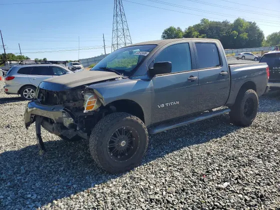 2006 Nissan Titan SE