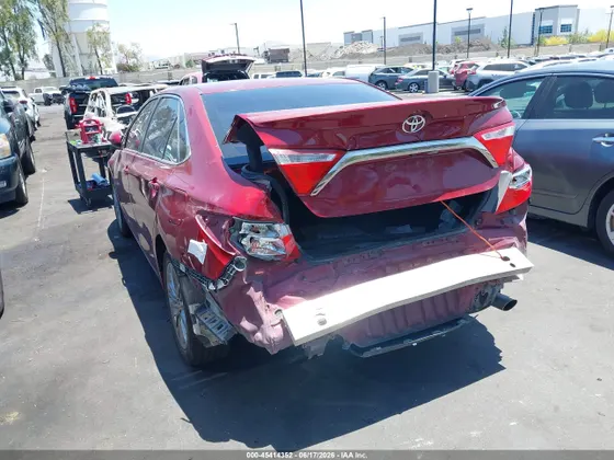 2016 Toyota Camry SE