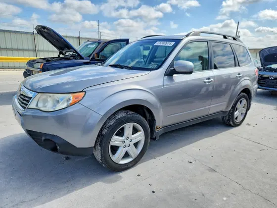 2010 Subaru Forester 2.5X Limited