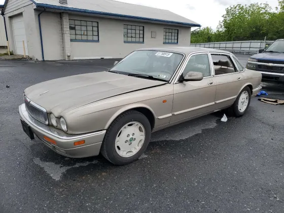 1995 Jaguar XJ Series Sedan XJ6