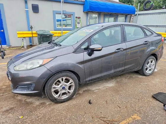 2015 Ford Fiesta SE