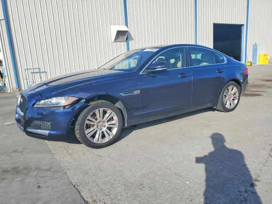 2016 Jaguar XF 35t Premium