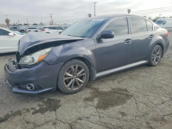 2013 Subaru Legacy 2.5i Limited