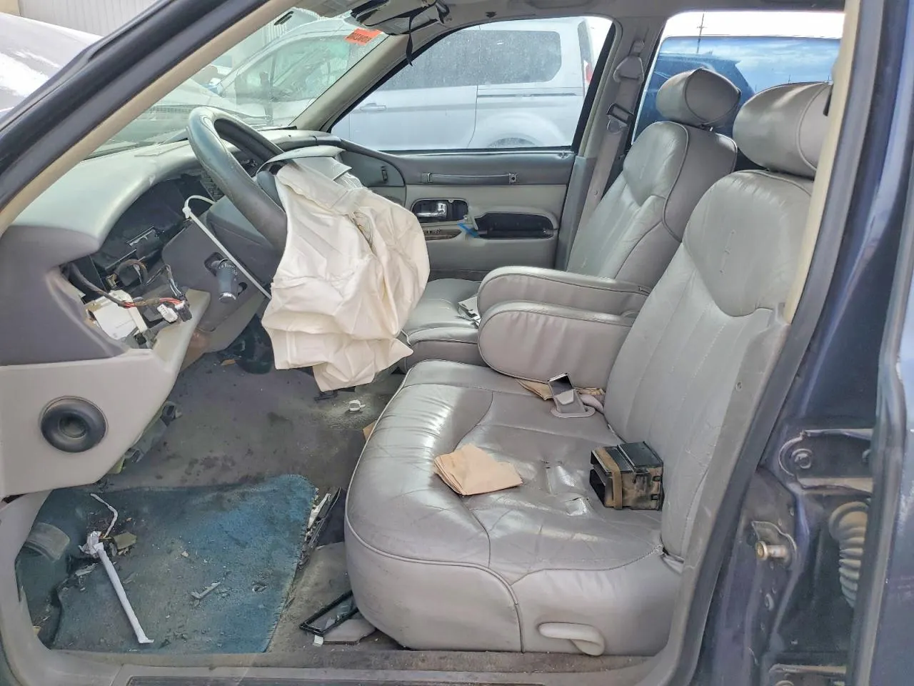 1997 Lincoln Town Car Executive