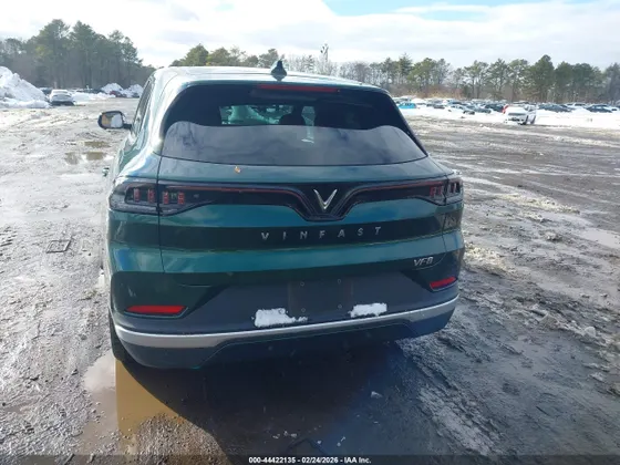 2024 VinFast VF 8 Plus