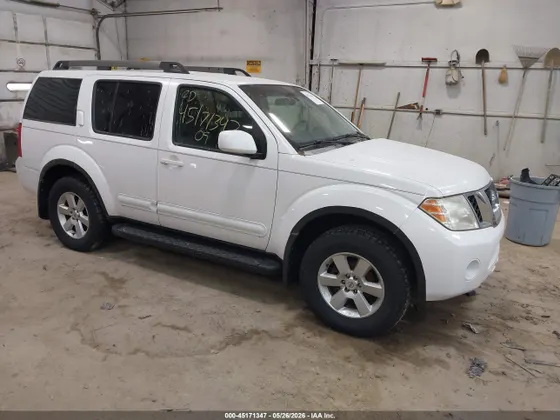 2009 Nissan Pathfinder SE