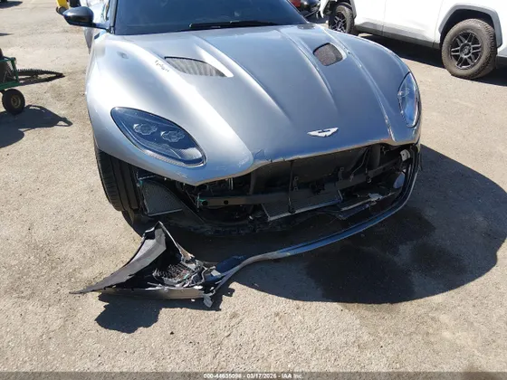 2019 Aston Martin DBS Superleggera