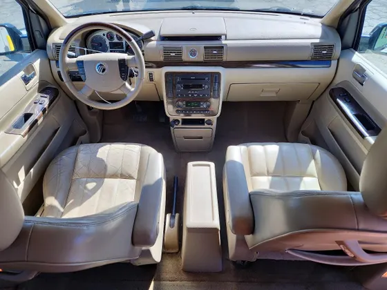 2005 Mercury Monterey Luxury