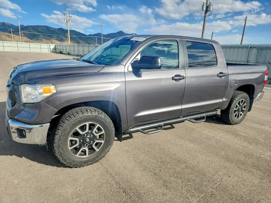 2016 Toyota Tundra 4WD Truck SR5