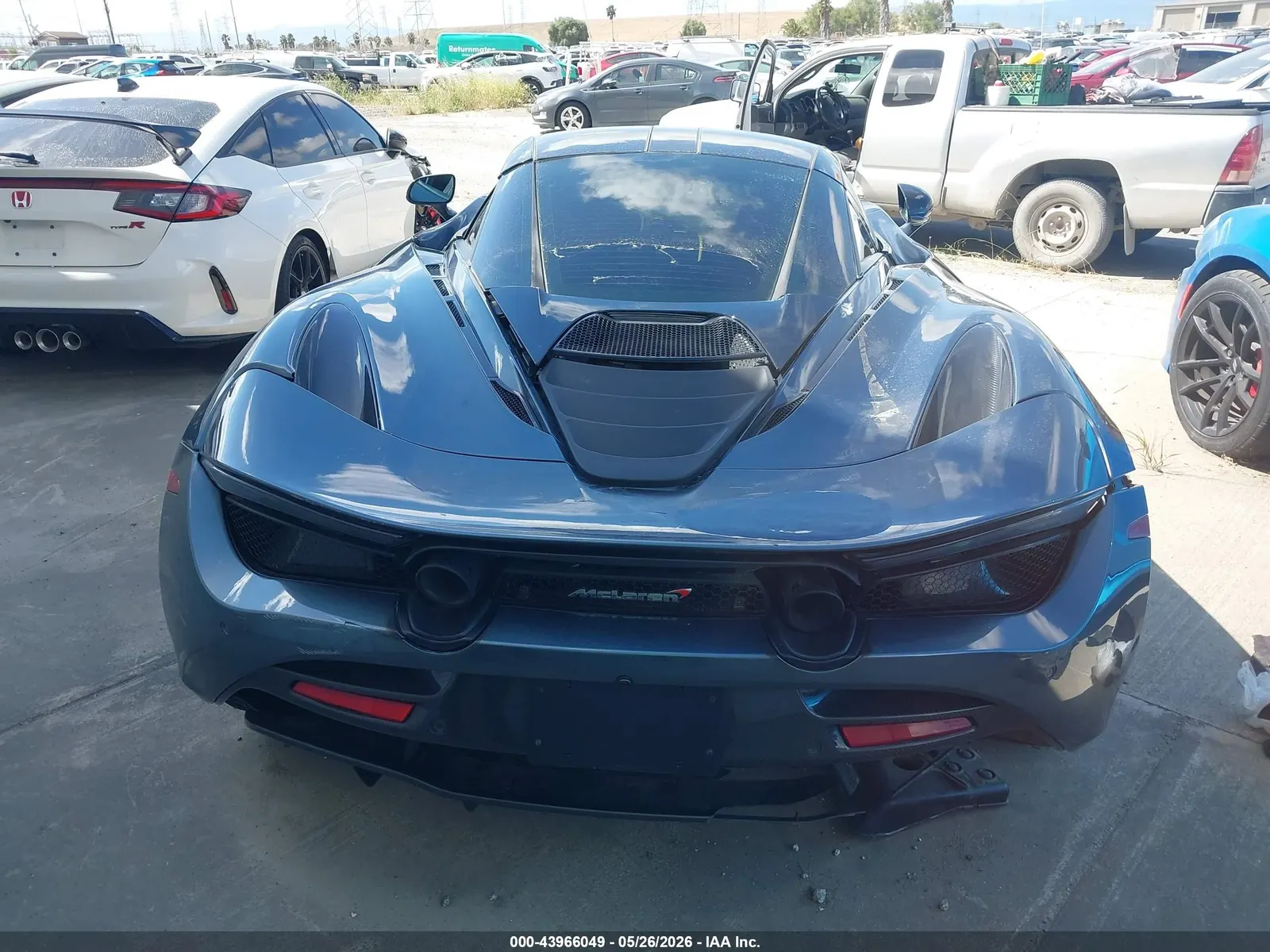 2018 McLaren 720S LUXURY/PERFORMANCE