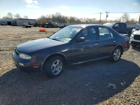 1993 Nissan Altima GLE