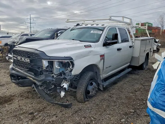 2021 Ram 3500 Chassis Cab Tradesman