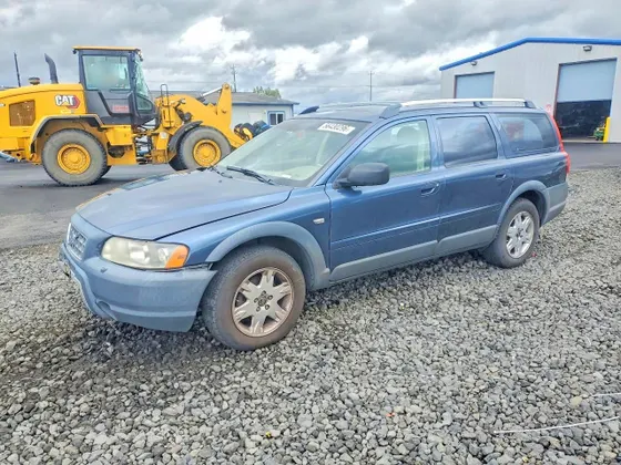 2005 Volvo XC70