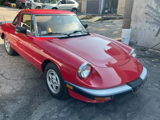 1987 Alfa Romeo Spider Veloce
