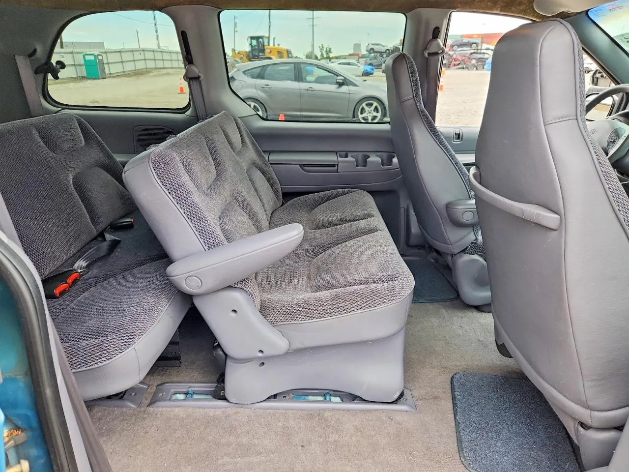 1996 Plymouth Voyager