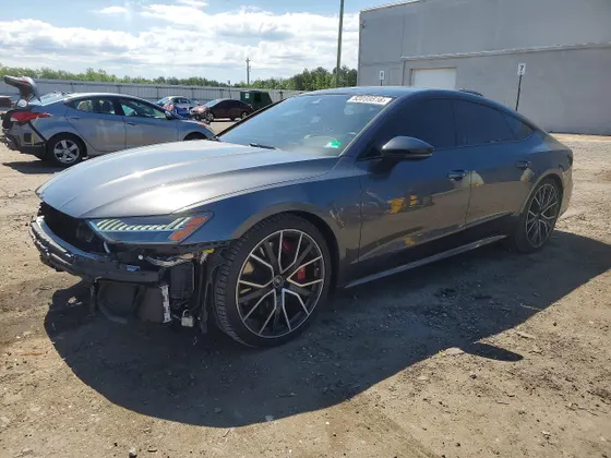 2022 Audi S7 Premium Plus