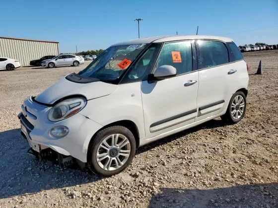2020 FIAT 500L Pop