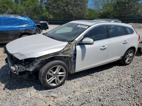 2015 Volvo V60 T5 Drive-E Premier