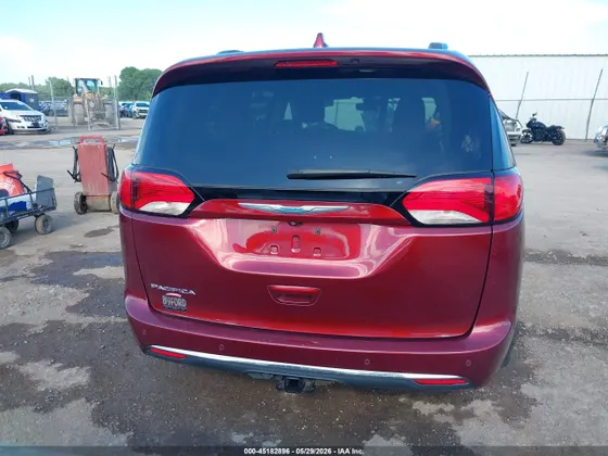 2020 Chrysler Pacifica Touring L