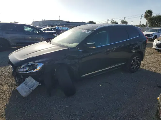 2017 Volvo XC60 Dynamic