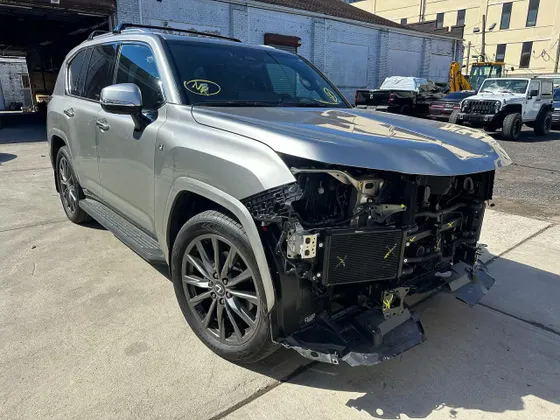 2025 Lexus LX LX 700h F SPORT
