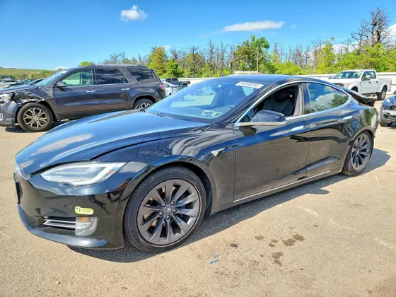 2020 Tesla Model S Long Range