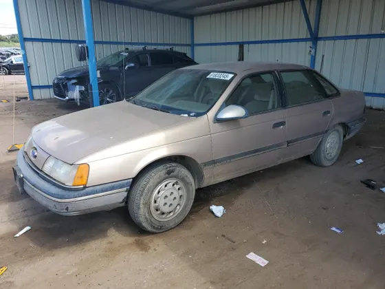 1991 Ford Taurus GL
