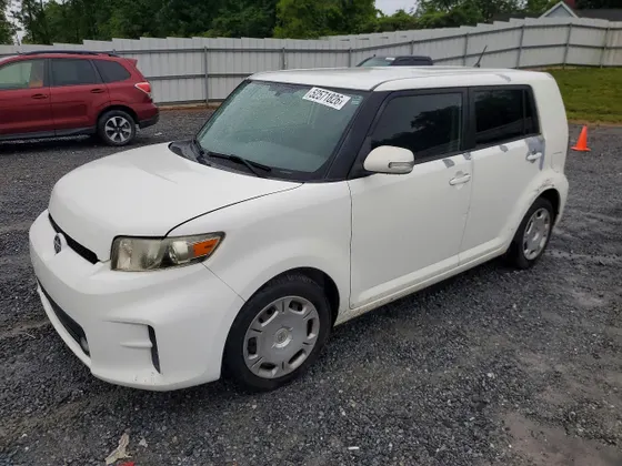 2012 Scion xB Release Series 9.0