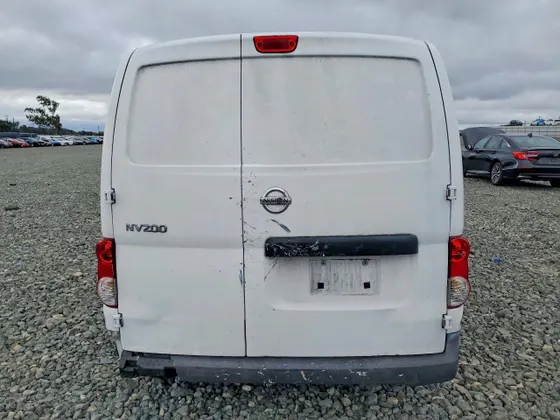 2015 Nissan NV200 S