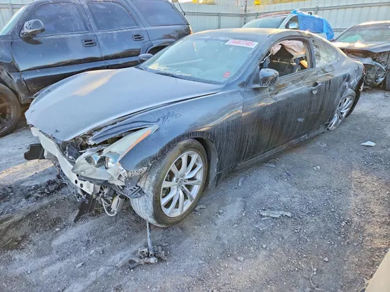 2011 INFINITI G37