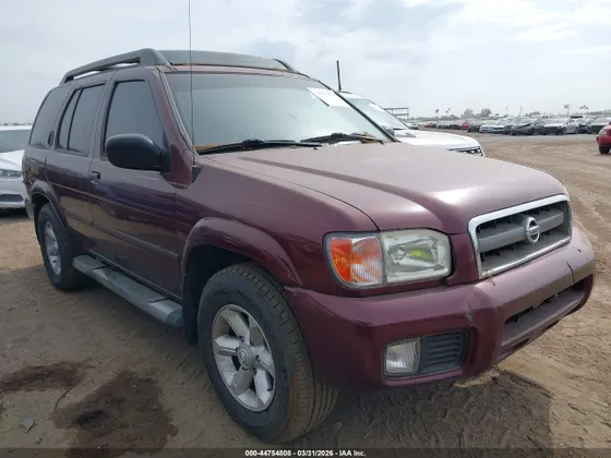 2003 Nissan Pathfinder LE