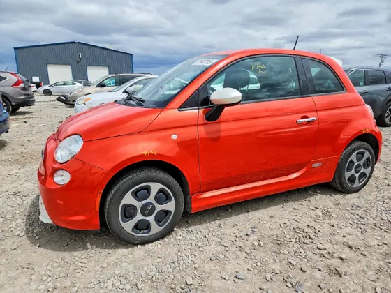 2015 FIAT 500e 500