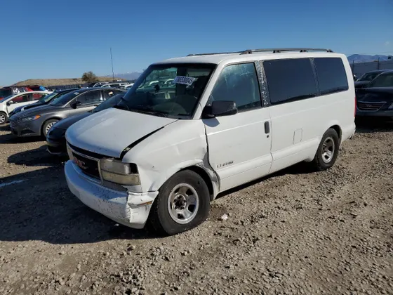 1999 GMC Safari Passenger XT