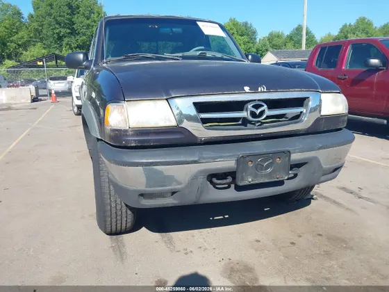2002 Mazda B-Series 4WD Truck SE