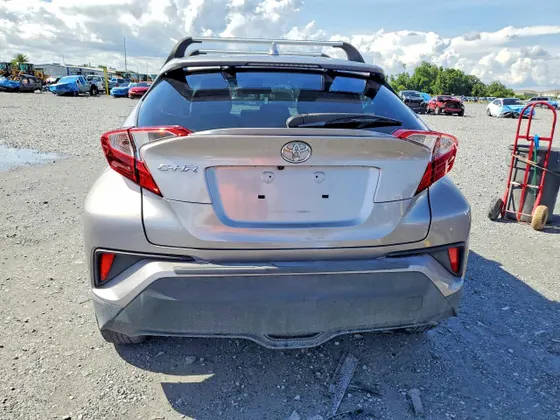 2019 Toyota C-HR LE