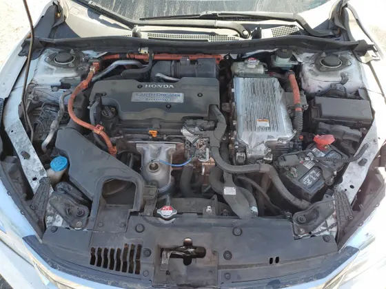 2014 Honda Accord Plug-in Hybrid PLUG-IN HYBRID