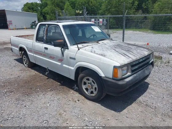 1991 Mazda B2200 Pickup 2WD CAB PLUS