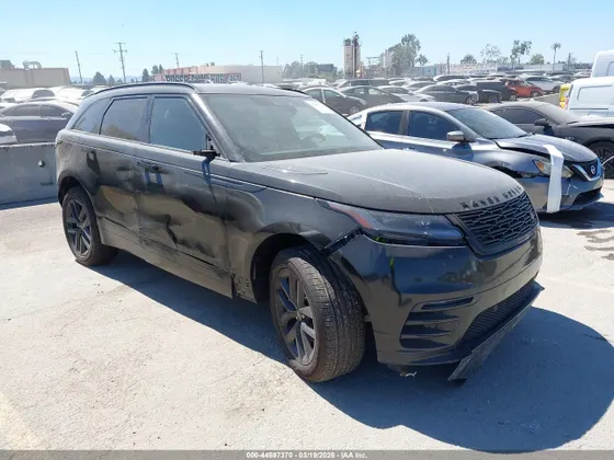 2025 Land Rover Range Rover Velar Dynamic SE