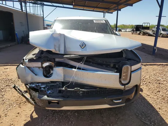 2024 Rivian R1T Adventure