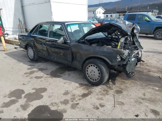 1984 Mercedes-Benz 300 Series 300SD