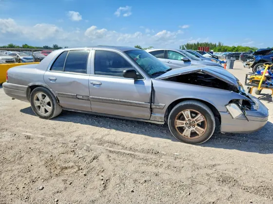 2006 Ford Crown Victoria LX