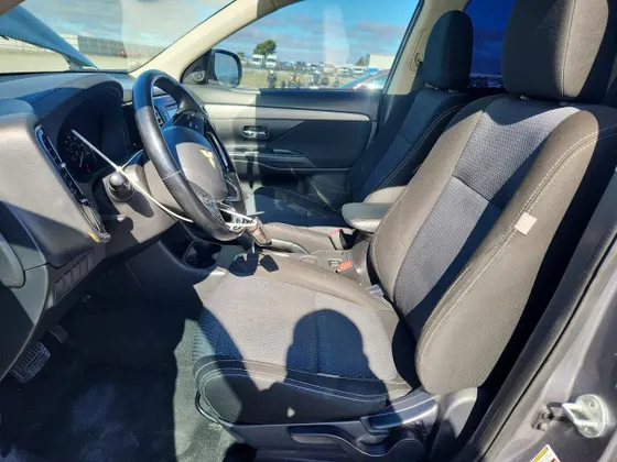 2016 Mitsubishi Outlander SE